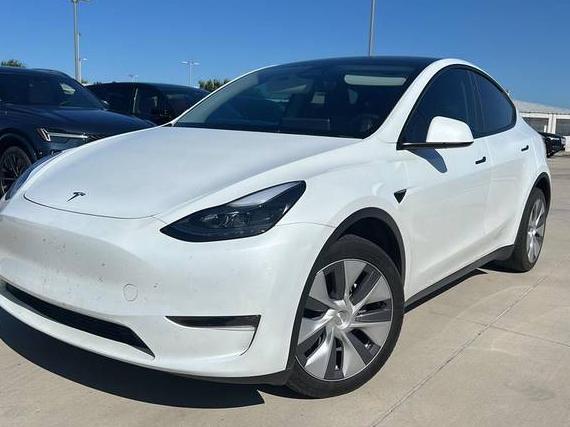 TESLA MODEL Y 2024 7SAYGDEEXRA221291 image